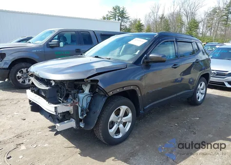 2018 Jeep Compass Latitude 4X4 from USA, damaged, VIN 3C4NJDBB9JT253055